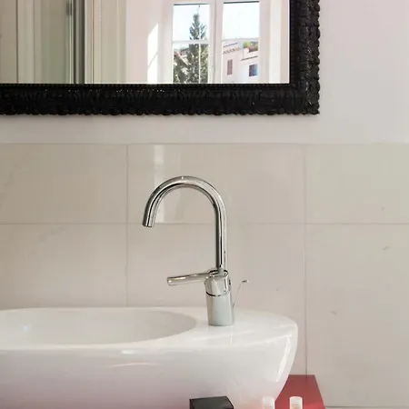 Imperia Guest house 3*