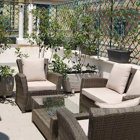 Imperia Guest house 3*